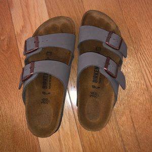 Stone 36 Arizona Birkenstock’s